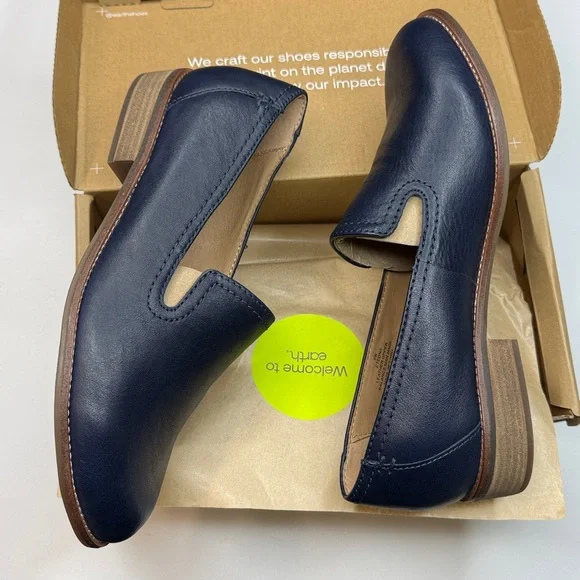 Earth Women's Edna Flat Slip-On Wide Width Loafers- Dark Blue- Size 8W - Picture 7 of 11